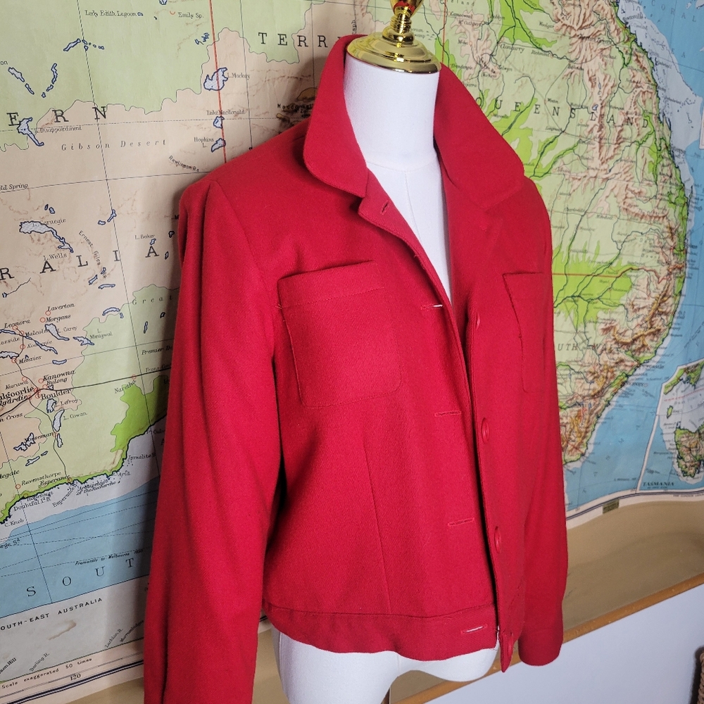Women's Bridgewater Classic 100% Wool Long Sleeve Cropped Red Jacket Size10 - Picture 3 of 11